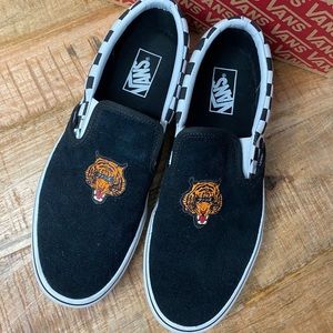 Slip on Tiger Vans